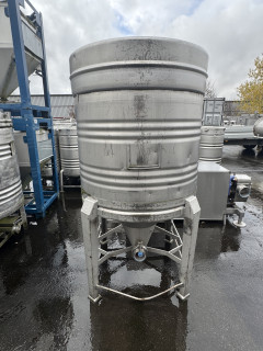 800 Liter Edelstahlbehälter  Transportcontainer 